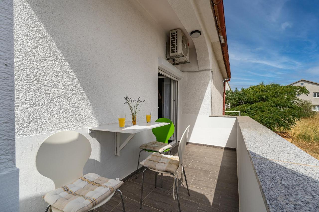 Apartment A & J Petrcane Buitenkant foto