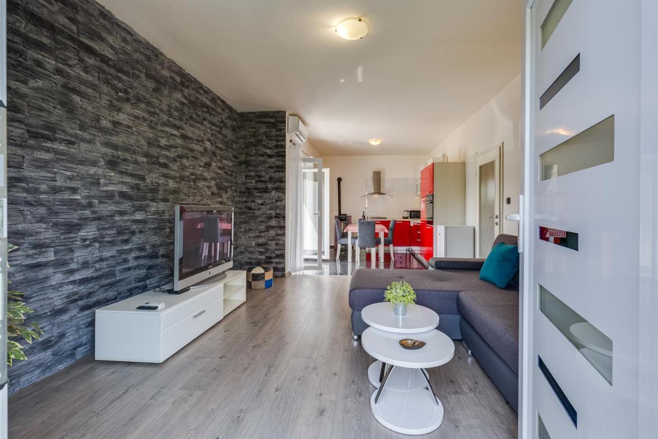 Apartment A & J Petrcane Buitenkant foto