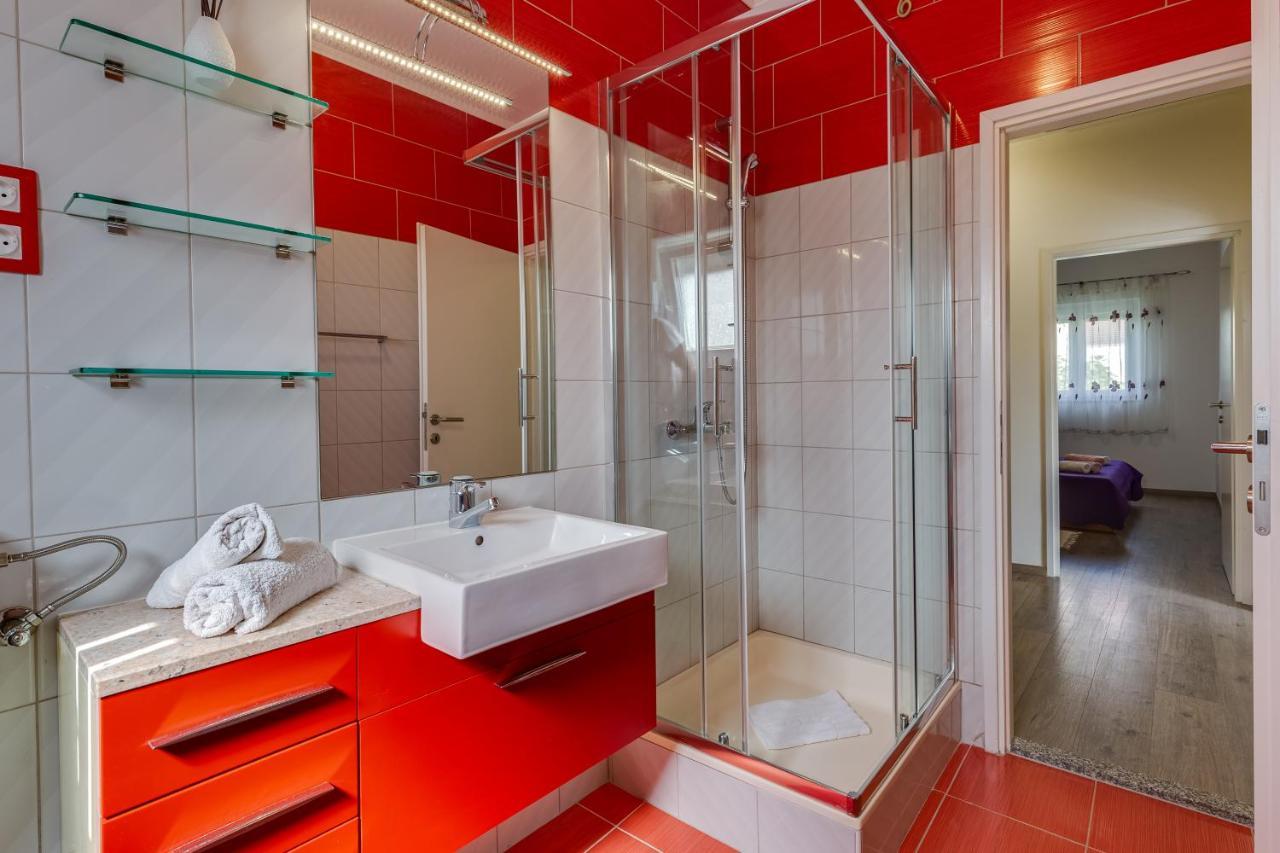 Apartment A & J Petrcane Buitenkant foto